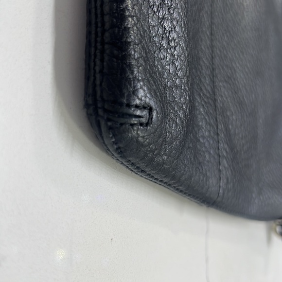 Kate Spade crossbody EUC - very clean inside - Picture 7 of 9